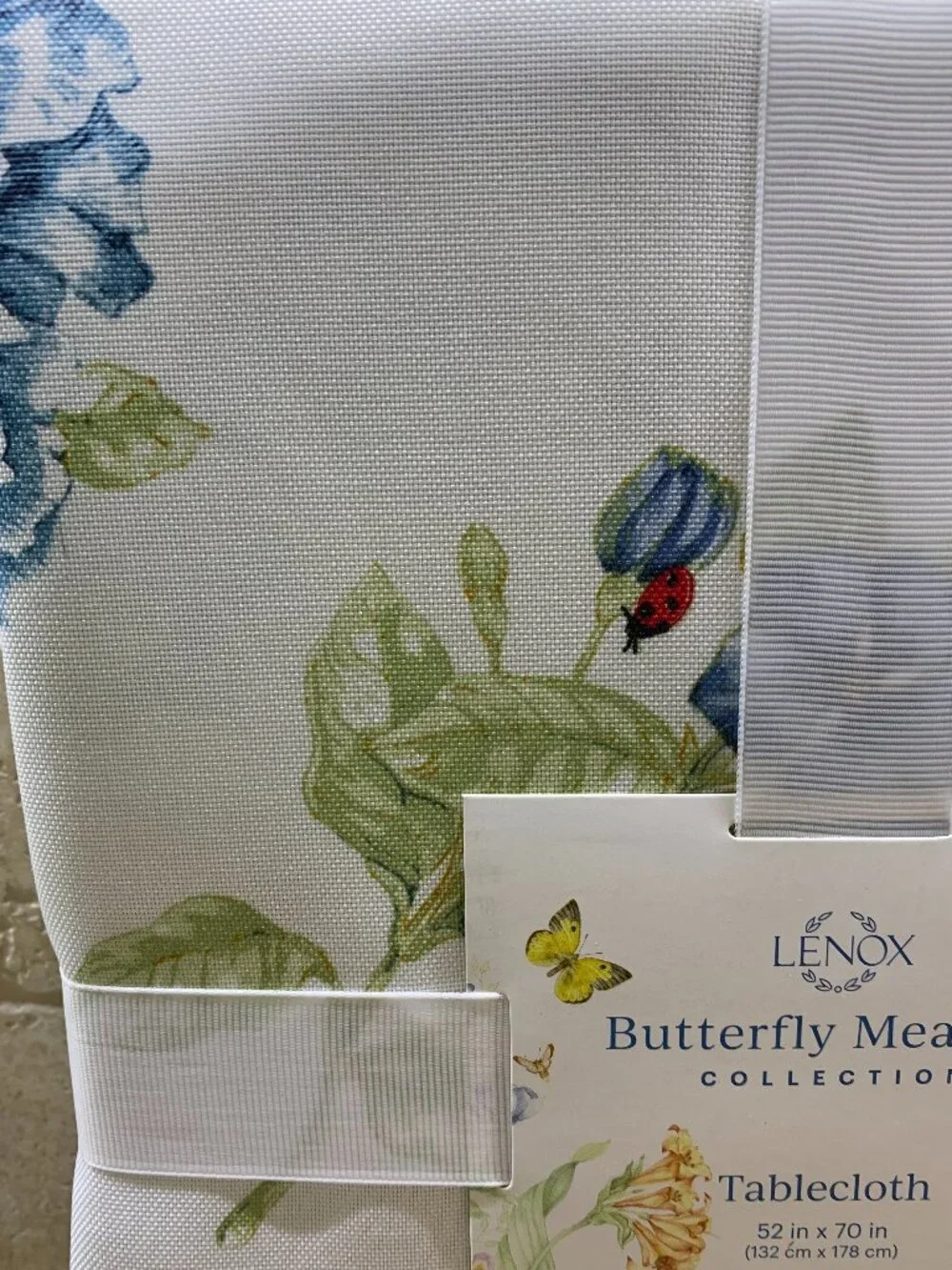 Lenox gorgeous tablecloth